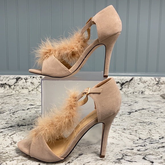 Nude  Feathered Single Sole High Heels Size 8 - Picture 2 of 15